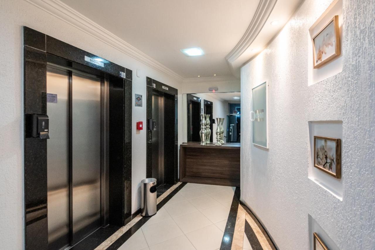 Em Frente Ao Shopping Atlantico! Com Sacada, Garagem E Ar Condicionado Apartment Balneario Camboriu Exterior photo